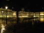  la place de la bourse éclairée